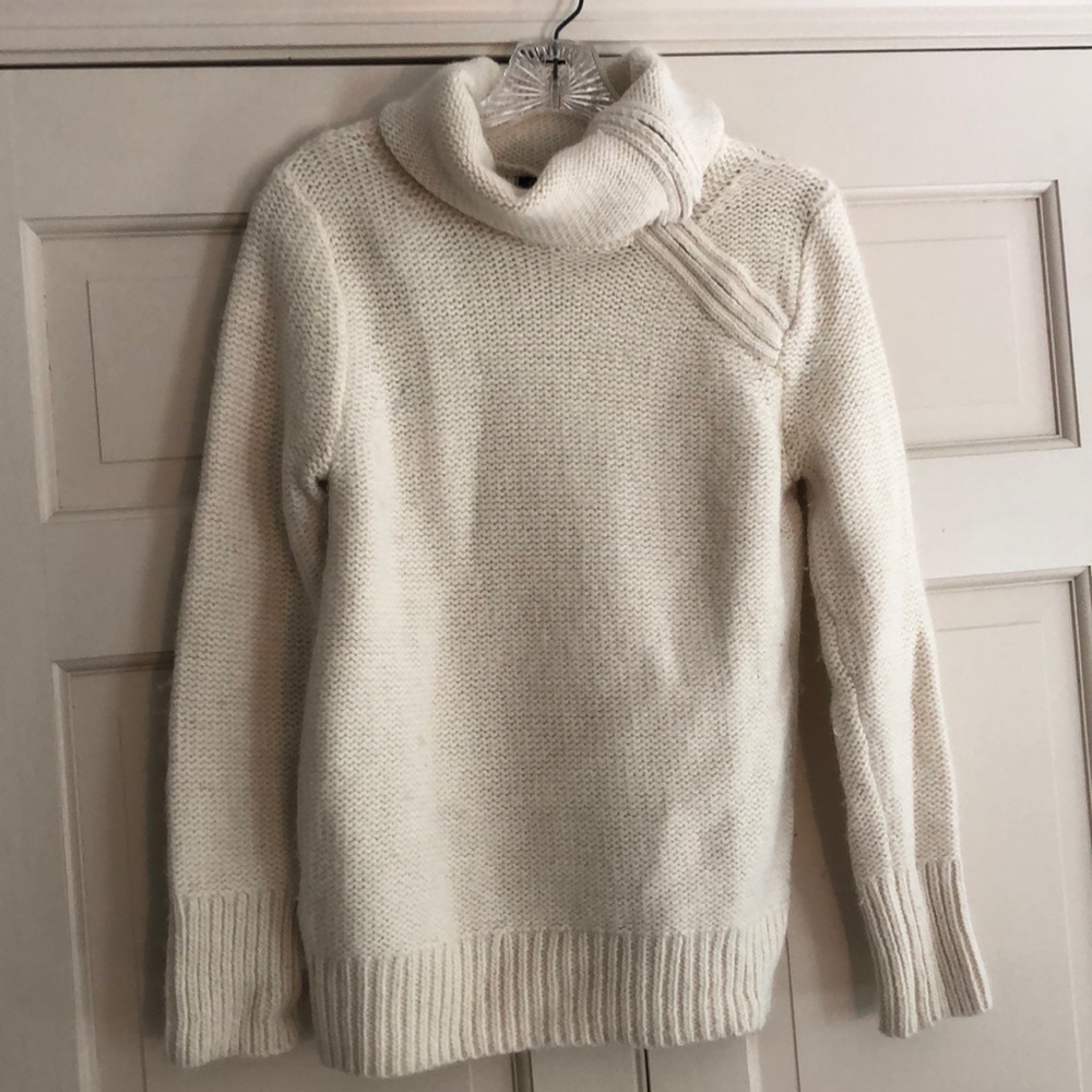 BR Plush White Turtleneck